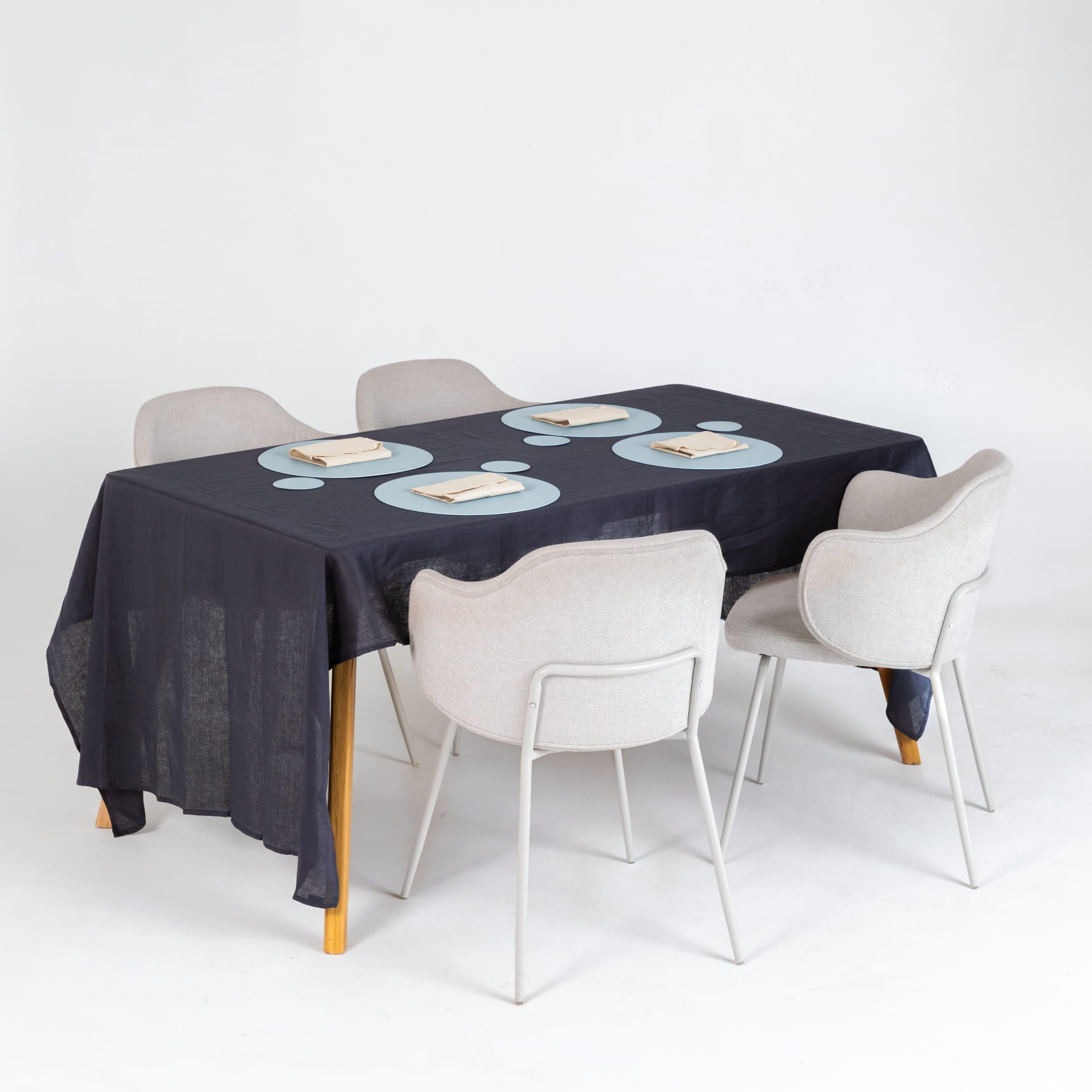 How to Style Blue Placemats — From Light Blue to Navy - FRANKY'S