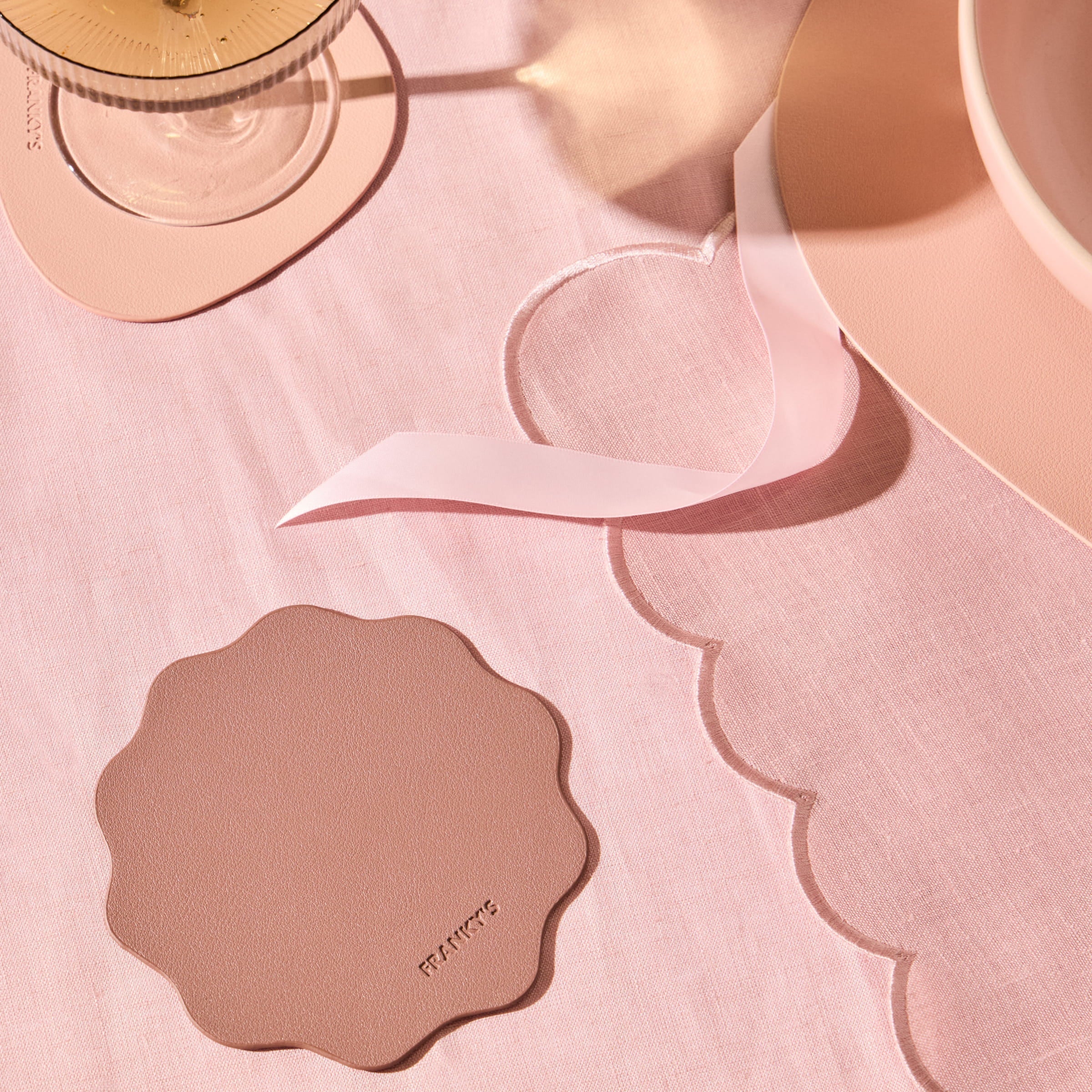 Inviting Charm to Your Dining Table with Pink Placemats - FRANKY'S