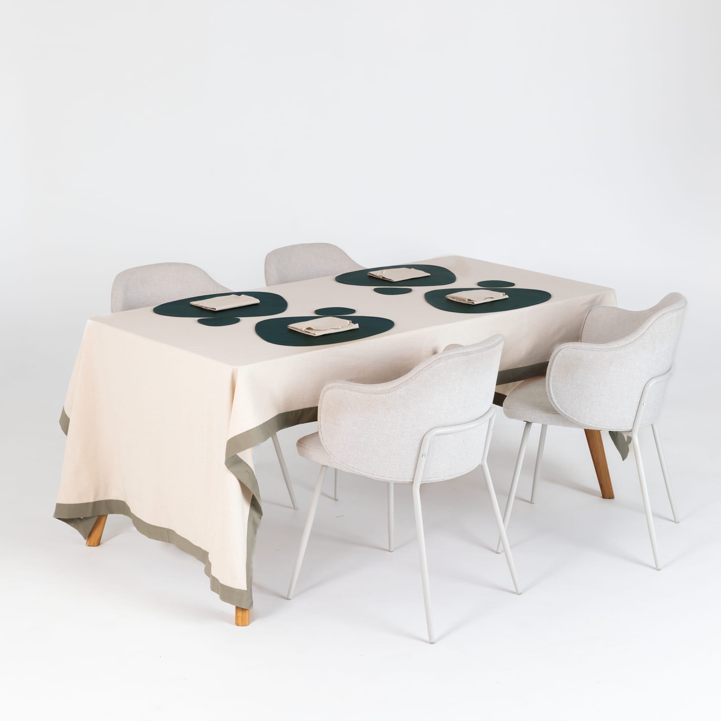 Refreshing Your Dining Table with Green Placemats - FRANKY'S