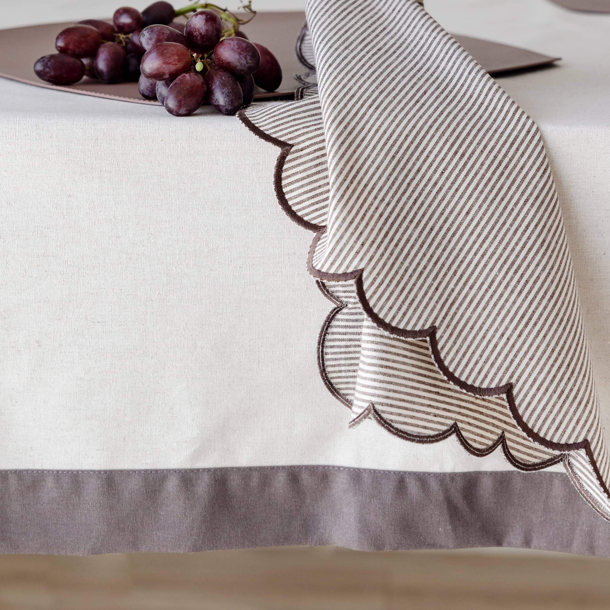Messina Linen Tablecloth Mocha - Buy Tablecloths Online at FRANKY'S