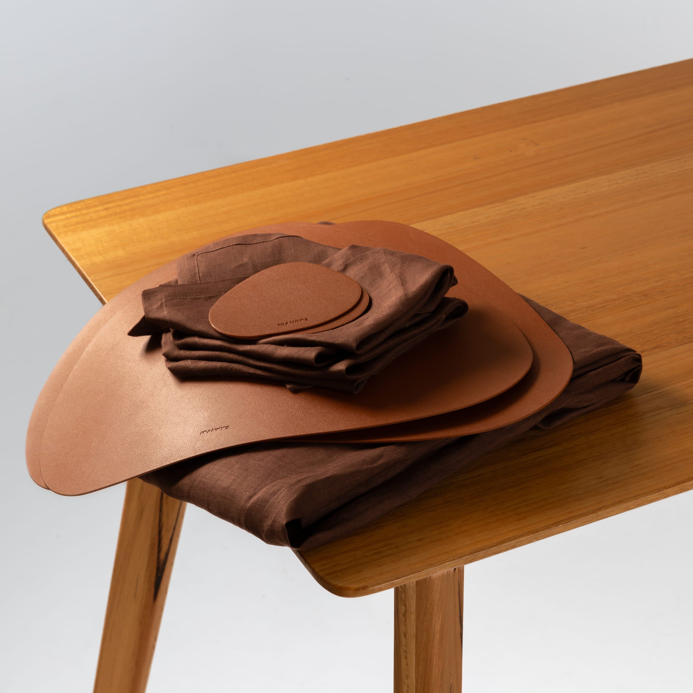 The Dining Edit Table Setting (Setting for 4) - Buy Table Linen Sets Online at FRANKY'S