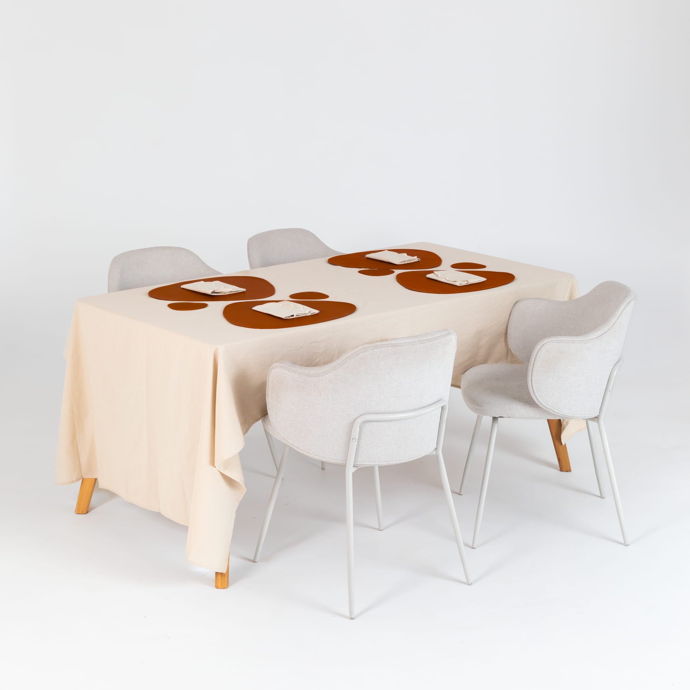 The Host's Table Setting (Setting for 4) - Buy Table Linen Sets Online at FRANKY'S