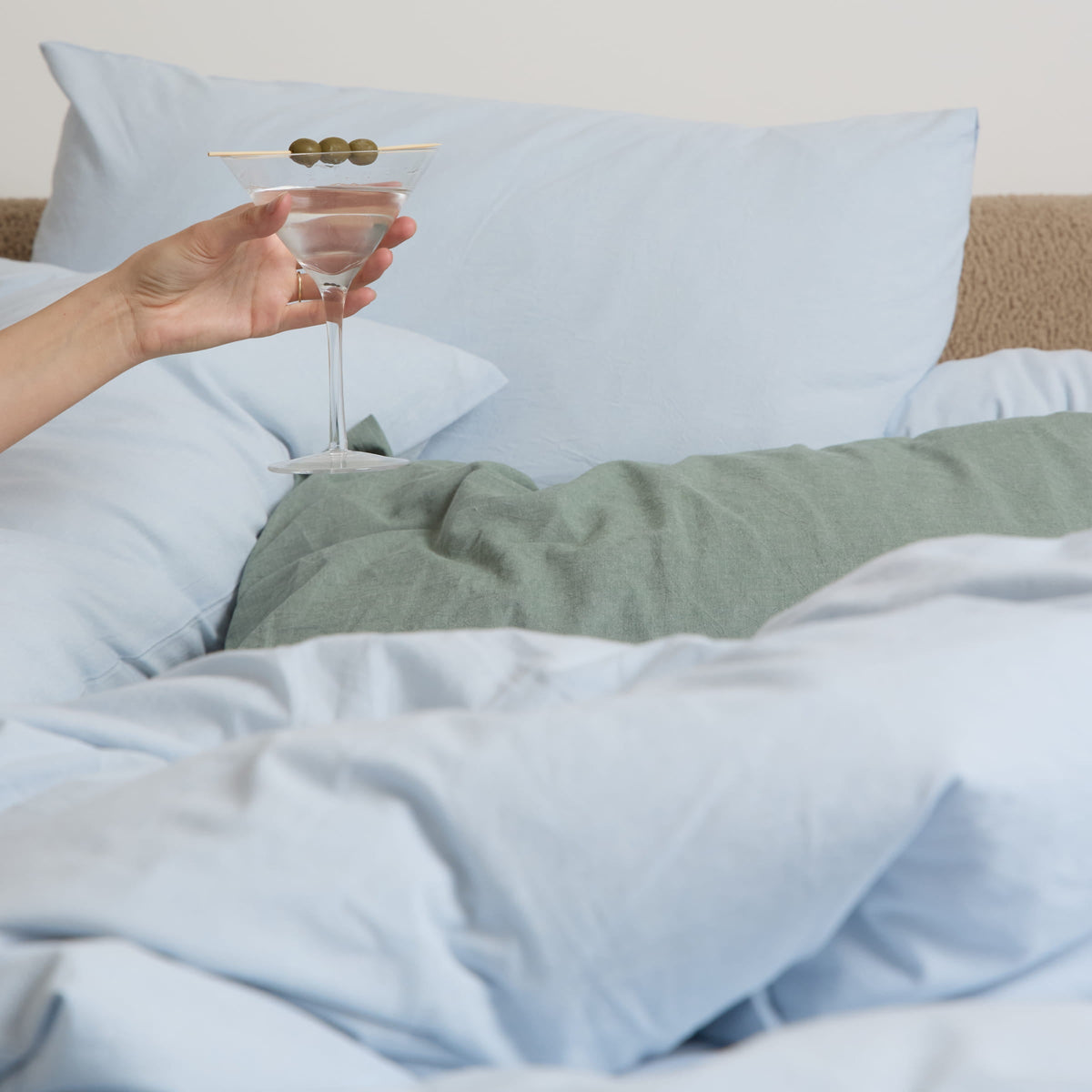 Doona vs Quilt vs Duvet: What's the Difference? - FRANKY'S